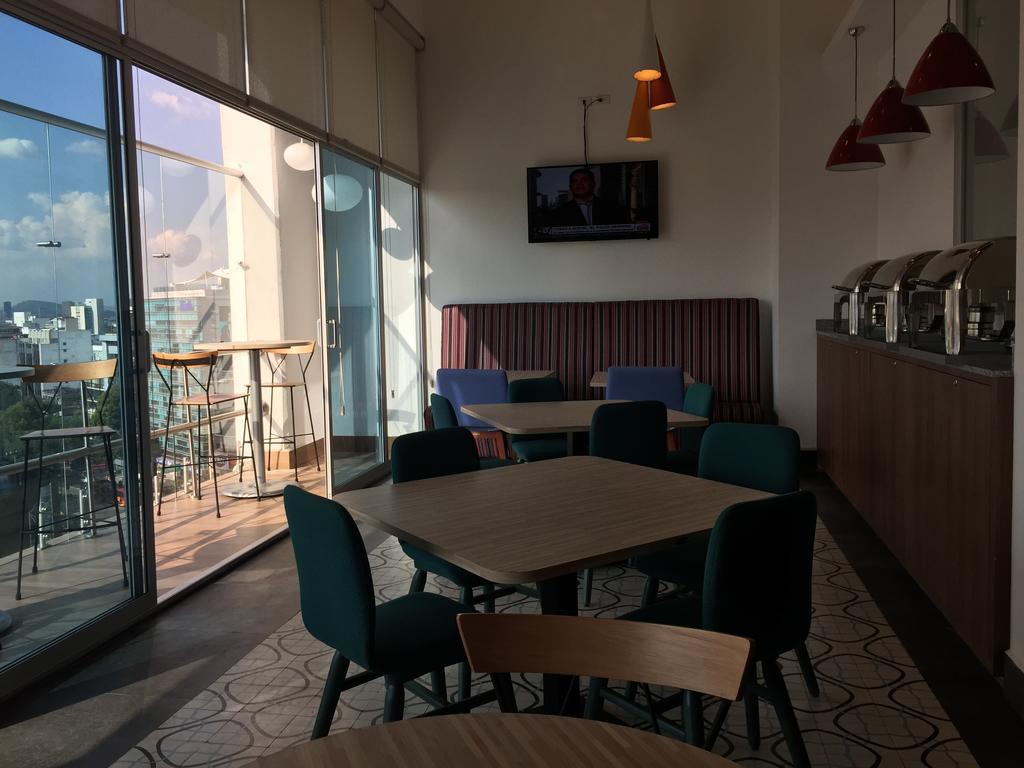 Tryp By Wyndham Mexico City World Trade Center Area Exterior foto